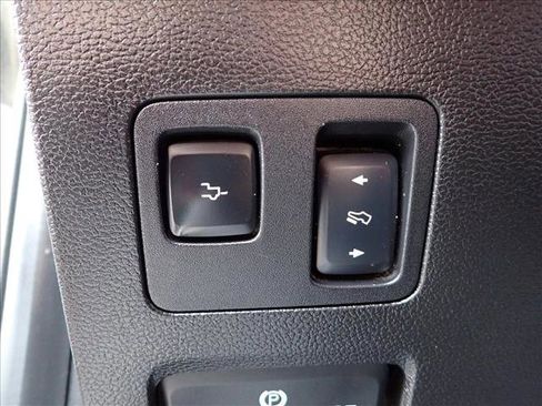 Used 2018 Ford F350 Platinum AWD/4WD image 17