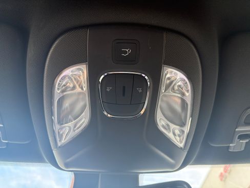 Certified 2025 Jeep Compass Limited w/ Elite Group AWD/4WD image 27