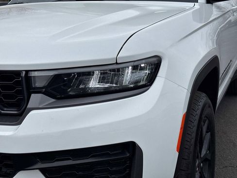New 2026 Jeep Grand Cherokee Altitude AWD/4WD image 10