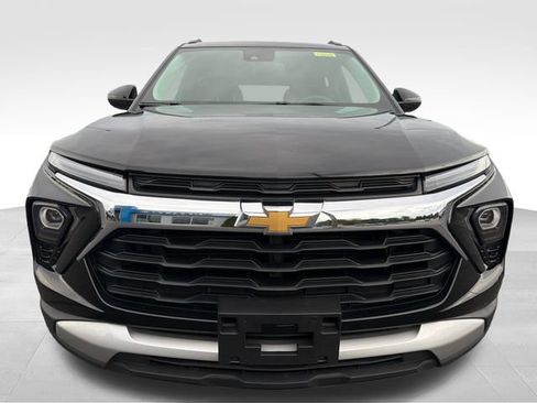 Used 2025 Chevrolet TrailBlazer LT AWD/4WD image 10