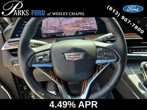 Used 2021 Cadillac Escalade Premium Luxury RWD image 29