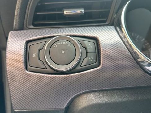 Used 2017 Ford Mustang Coupe image 14