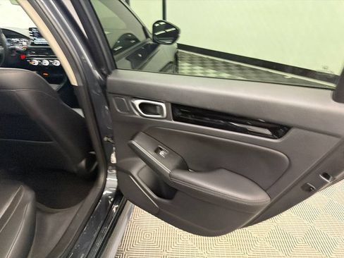 Used 2024 Honda Civic Touring image 17