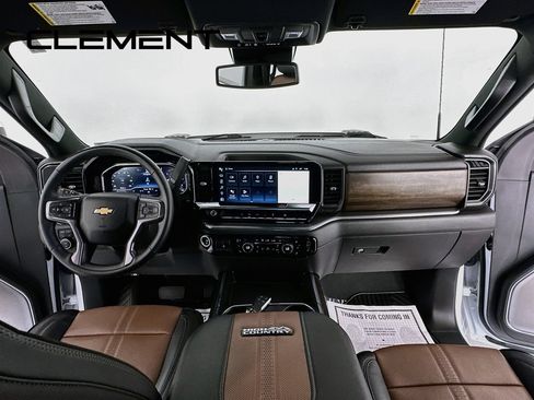 Used 2024 Chevrolet Silverado 2500 High Country AWD/4WD image 12