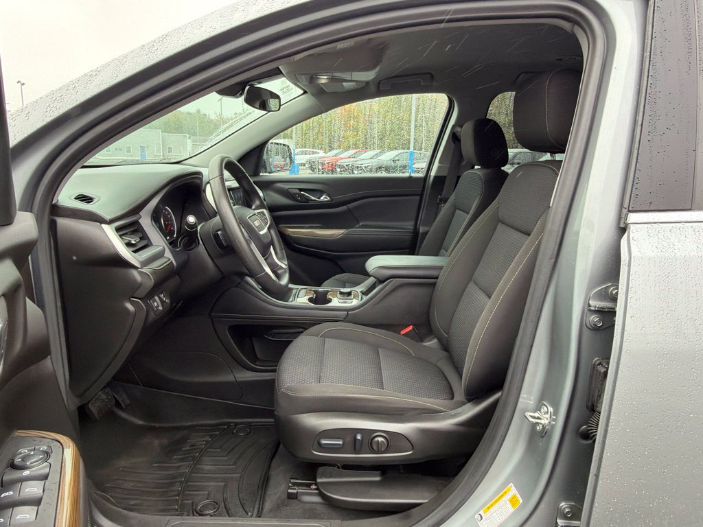 Used 2023 GMC Acadia SLE w/ Driver Convenience Package AWD/4WD image 31