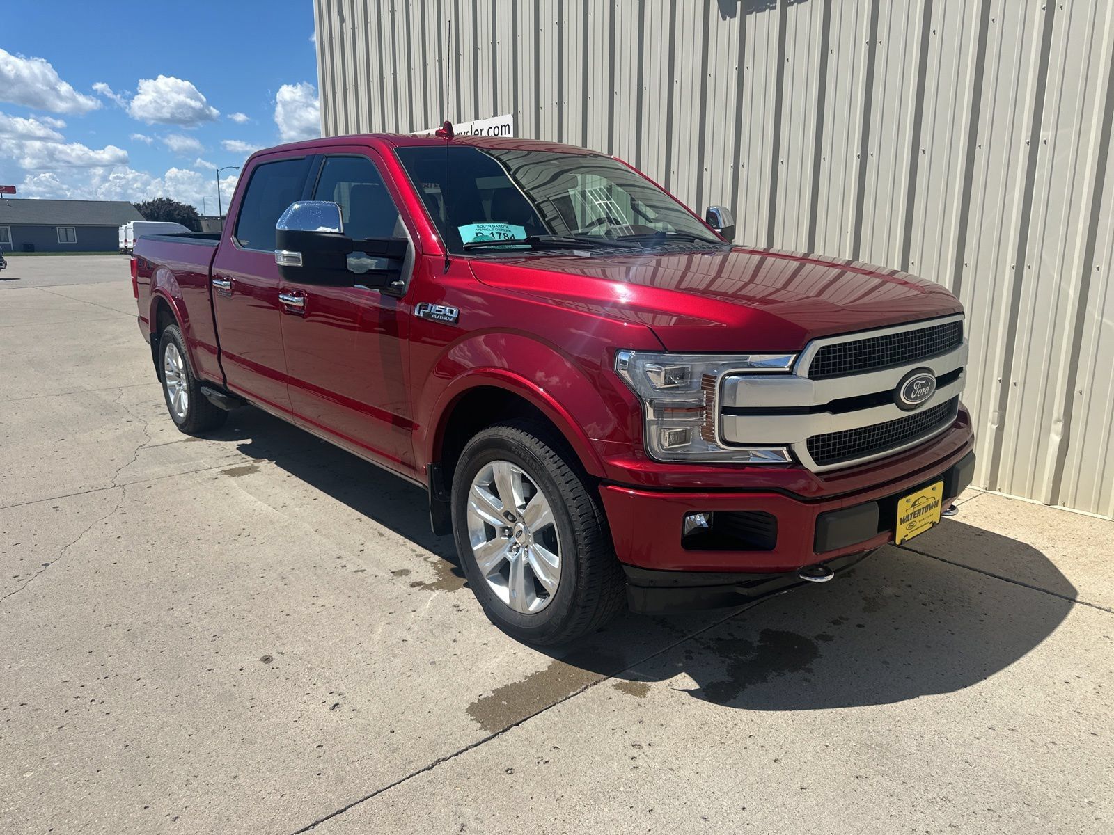 Used 2018 Ford F150 Platinum w/ Equipment Group 701A Luxury AWD/4WD image 2