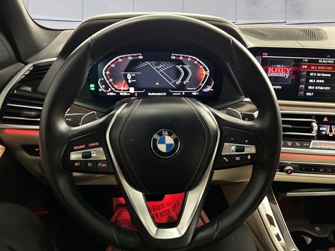 Used 2022 BMW X5 sDrive40i w/ Premium Package RWD image 9