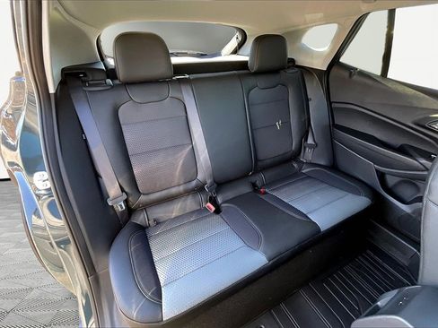 New 2026 Chevrolet Trax LT image 12