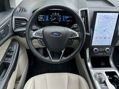 Certified 2022 Ford Edge Titanium w/ Equipment Group 301A AWD/4WD image 11