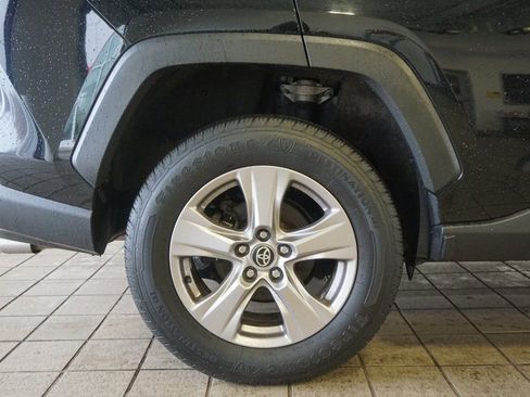 Certified 2023 Toyota RAV4 XLE image 28