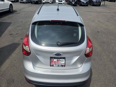 Used 2014 Ford Focus SE w/ Equipment Group 201A FWD image 4
