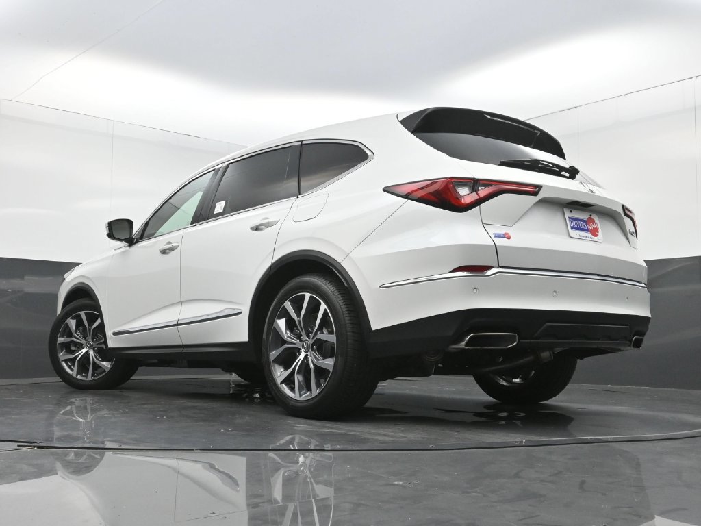 Used 2023 Acura MDX w/ Technology Package FWD image 35