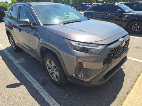 Used 2024 Toyota RAV4 XLE image 1