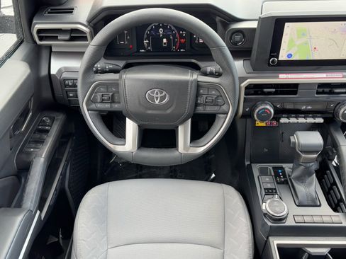 Certified 2025 Toyota Tacoma SR5 image 16