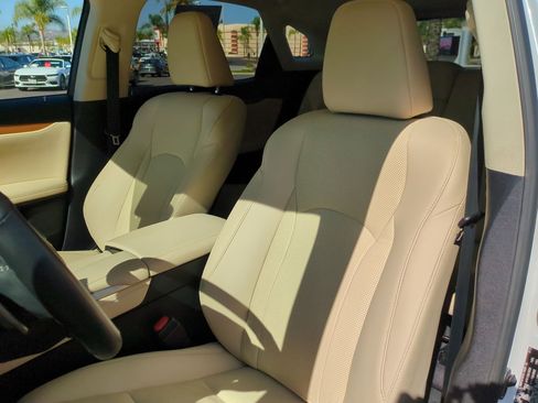 Used 2022 Lexus RX 450h AWD w/ Premium Package image 11