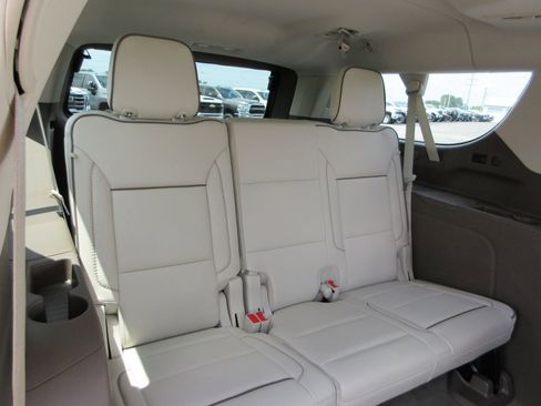 Certified 2023 GMC Yukon XL Denali w/ Denali Reserve Package AWD/4WD image 29