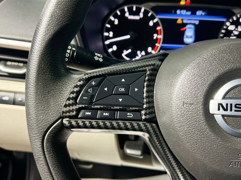 Used 2021 Nissan Altima 2.5 SV image 15