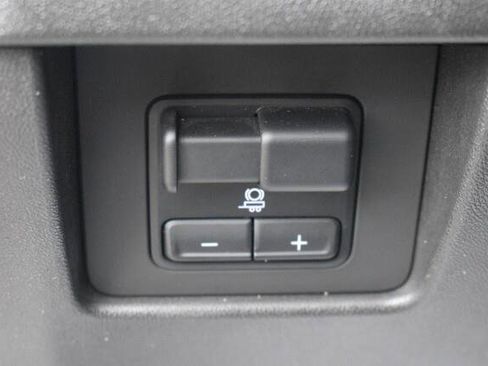 Used 2023 GMC Canyon Elevation w/ Convenience Package RWD image 24