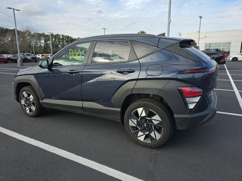 Used 2024 Hyundai Kona SEL image 4