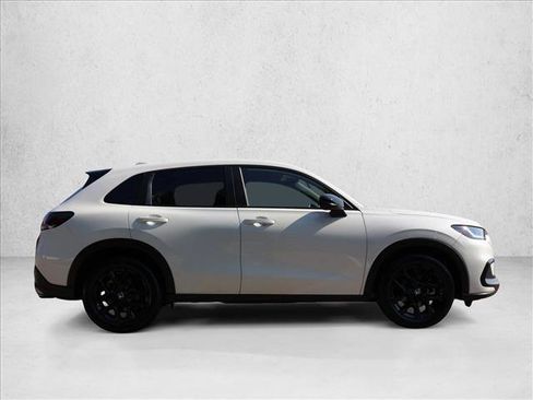 Used 2024 Honda HR-V Sport image 4