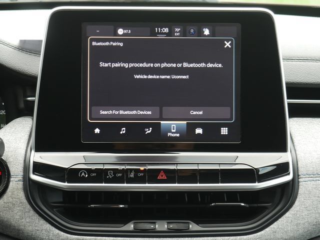 Used 2022 Jeep Compass Latitude AWD/4WD image 3