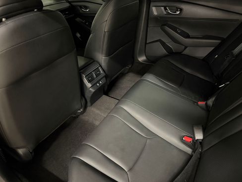 Used 2025 Honda Accord Sport image 37