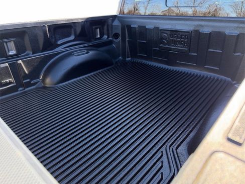 Used 2022 Ford F150 XLT w/ Equipment Group 302A High image 31