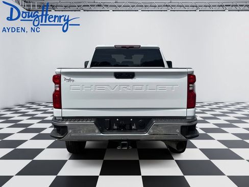Used 2025 Chevrolet Silverado 2500 LT w/ Safety Package AWD/4WD image 4