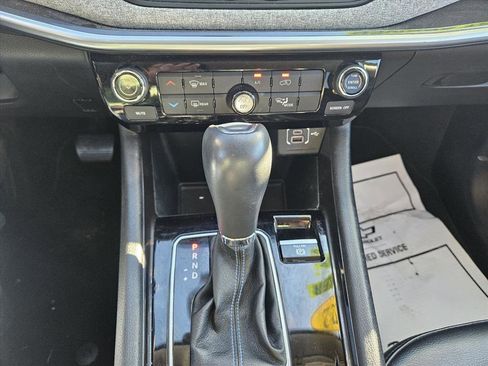 Used 2022 Jeep Compass Latitude image 12