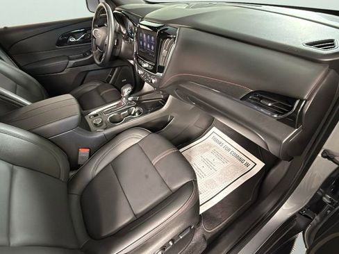 Used 2023 Chevrolet Traverse RS image 34