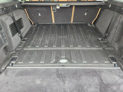 New 2026 Land Rover Discovery Dynamic SE AWD/4WD image 8