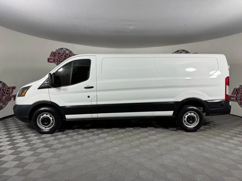 Used 2019 Ford Transit 250 148 Low Roof RWD image 4