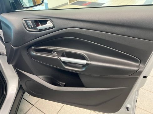 Used 2015 Ford Escape Titanium AWD/4WD image 23