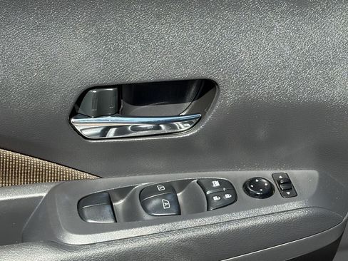 Used 2022 Nissan Kicks SR FWD image 24