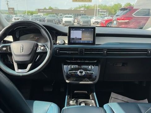 Used 2021 Lincoln Corsair Reserve FWD image 10