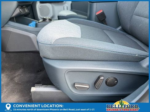New 2025 Ford Maverick XLT w/ XLT Luxury Package FWD image 16