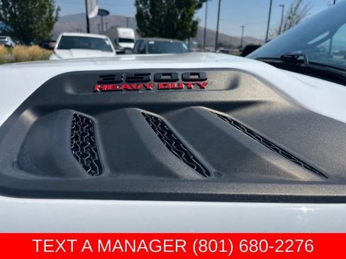 Used 2025 RAM 3500 Laramie w/ Night Edition AWD/4WD image 10