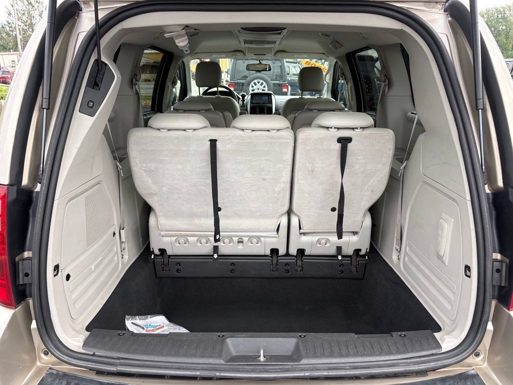 Used 2008 Dodge Grand Caravan SXT FWD image 27