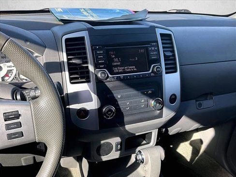 Used 2017 Nissan Frontier Desert Runner image 8