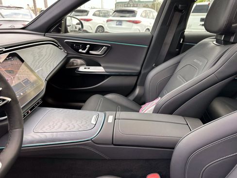 Certified 2025 Mercedes-Benz E 53 AMG e 4MATIC Sedan image 23