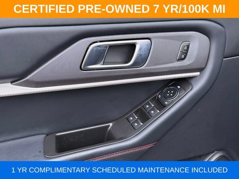 Used 2025 Ford Explorer ST-Line w/ ST-Line Street Pack AWD/4WD image 28