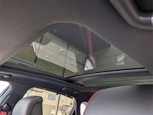 Used 2025 Genesis G80 3.5T Sport image 9