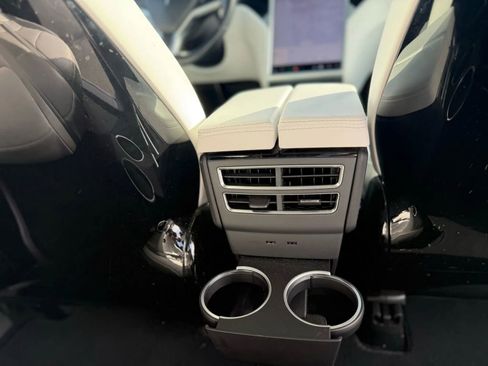 Used 2017 Tesla Model X 100D image 24