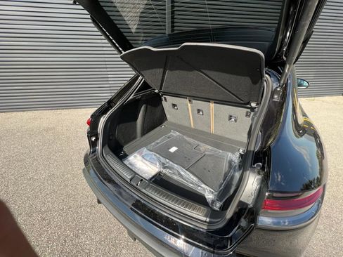 Certified 2025 Porsche Macan image 29