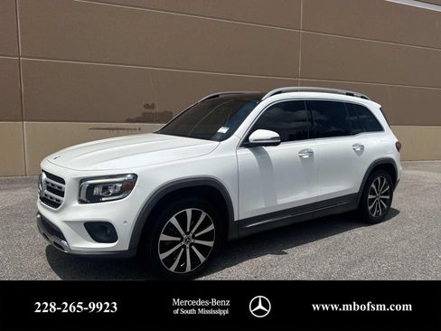 Used 2022 Mercedes-Benz GLB 250 image 1