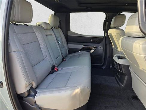 Used 2025 Toyota Tundra Limited AWD/4WD image 20