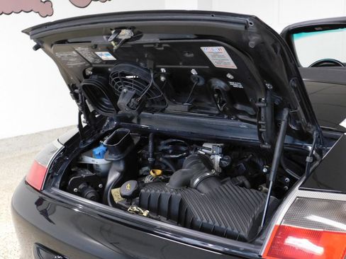 Used 2004 Porsche 911 Carrera RWD image 79