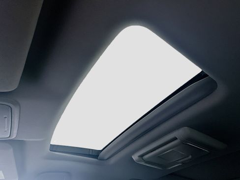 Used 2018 Honda Pilot Elite image 25