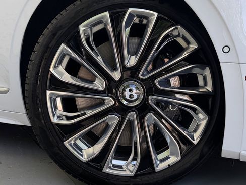 New 2026 Bentley Flying Spur Mulliner image 36