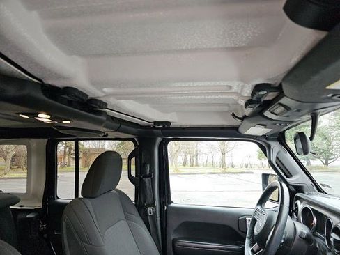 Used 2019 Jeep Wrangler Unlimited Sport S image 13